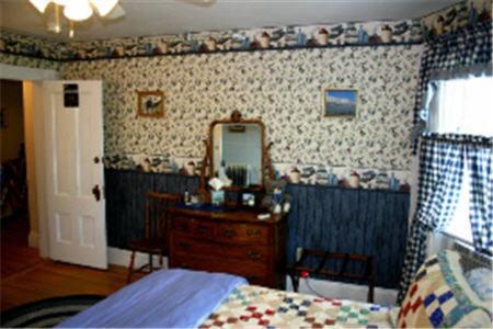 The Young House Bed And Breakfast Millinocket Rum bild